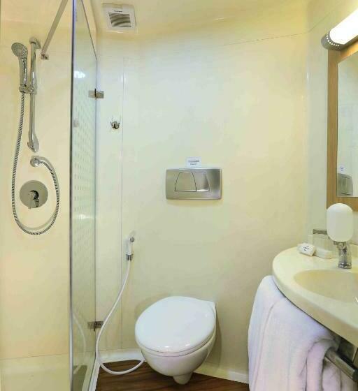 Номер Deluxe, Cordela Hotel Cirebon