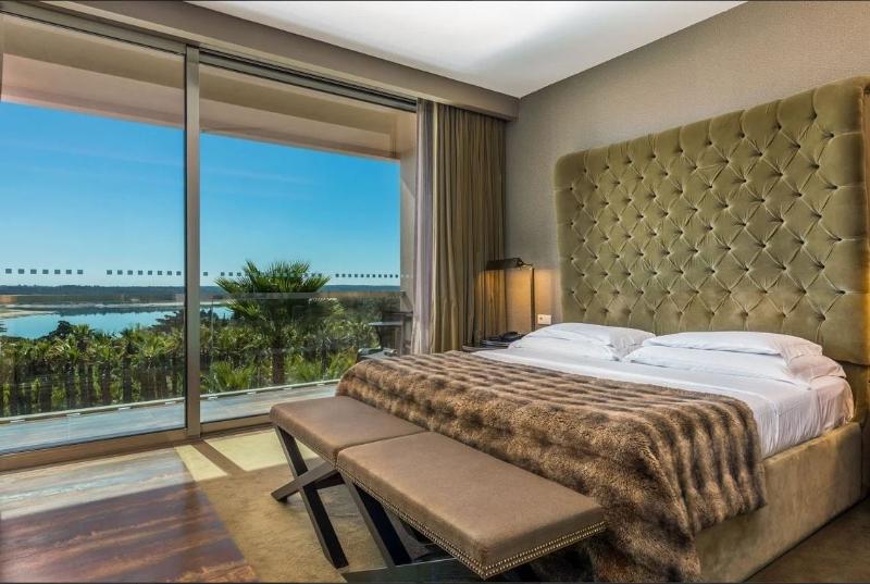 اتاق اجرایی, Vasa Hotel Surabaya