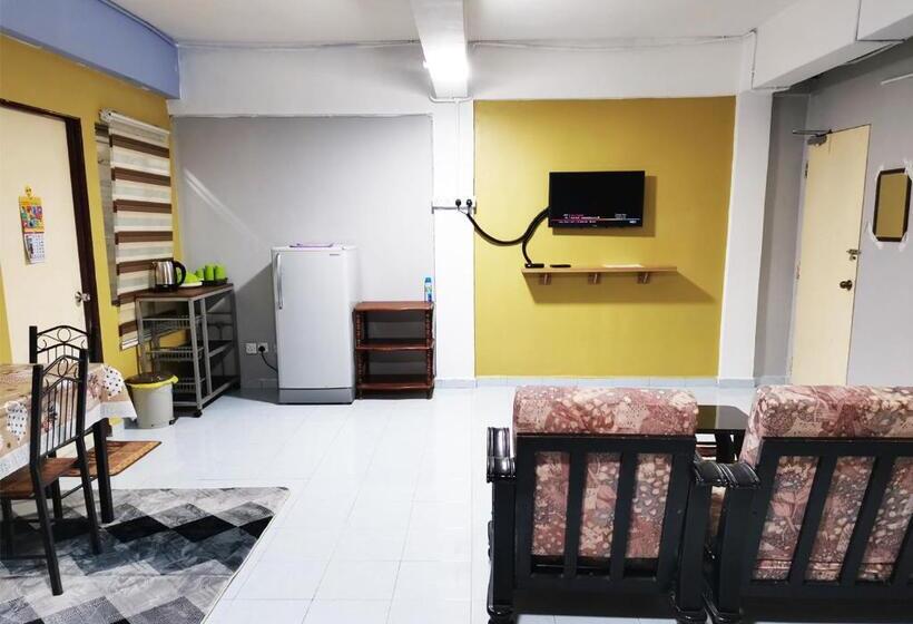 استودیو خانوادگی, Studio Cameron Highlands Mikayla