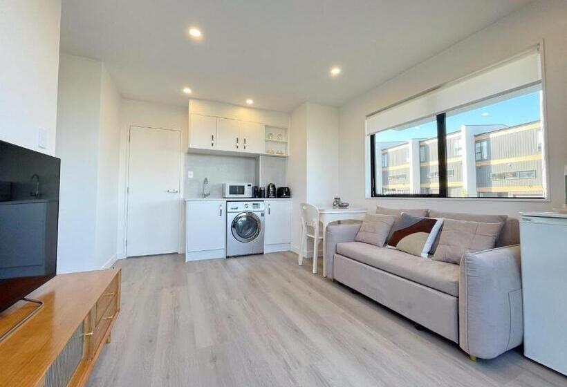 Люкс Повышенной Комфортности, Great Value 1b1b Studio In Sandringham   Private Entrance, Close To City, Heat Pump, Netfilx