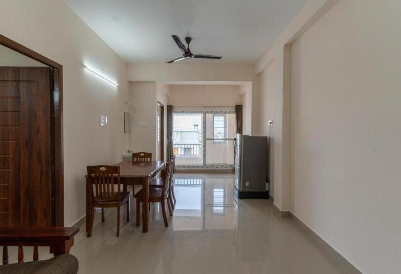 Апартаменты 2 Спальни, Aishwaryam Service Apartment
