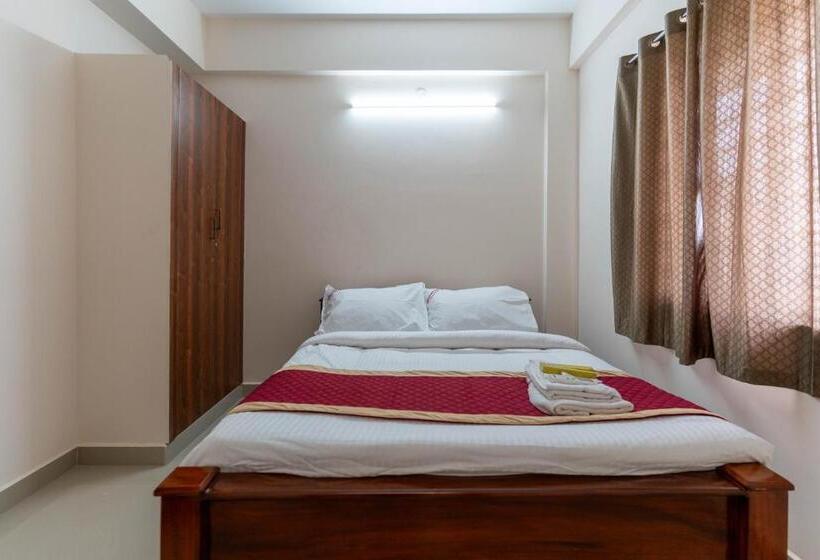 Апартаменты 2 Спальни, Aishwaryam Service Apartment