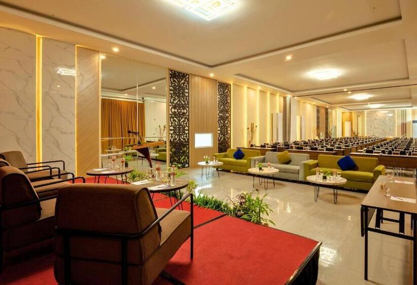 Номер Стандарт с Балконом, Amani Suite And Apartment Zn41