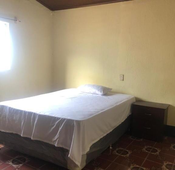 اتاق استاندارد, Hostal Sanjuanerita