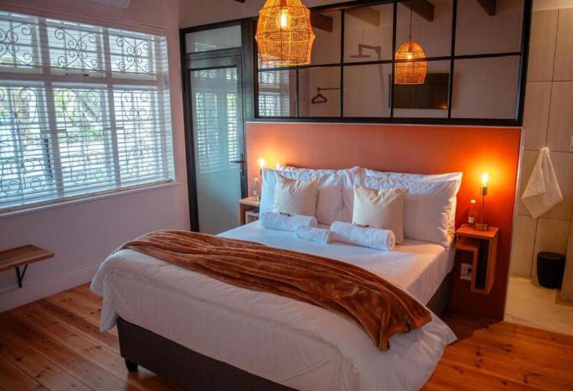 Дом 4 Спальни, Hygge House
