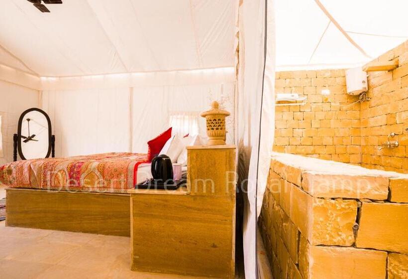Номер Deluxe Кровать Кинг, Desert Dream Royal Camp With Pool
