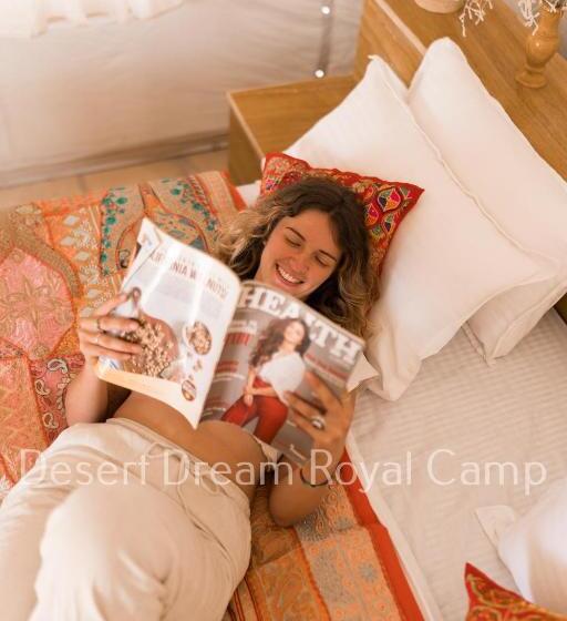 Номер Deluxe Кровать Кинг, Desert Dream Royal Camp With Pool