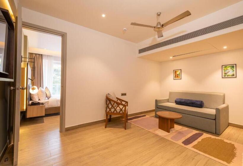 سوئیت با بالکن, Regenta Place Vasco Goa