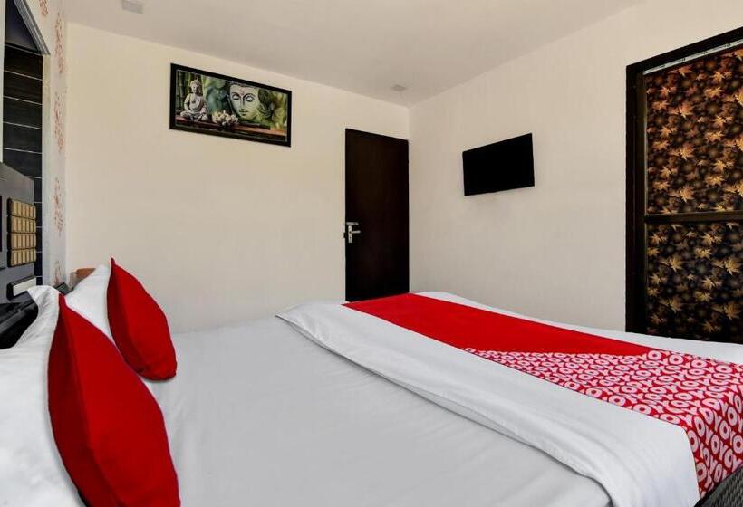 Трехместный Номер Классика, Oyo Hotel Shanti Villa