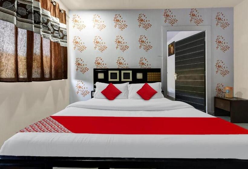 Трехместный Номер Классика, Oyo Hotel Shanti Villa