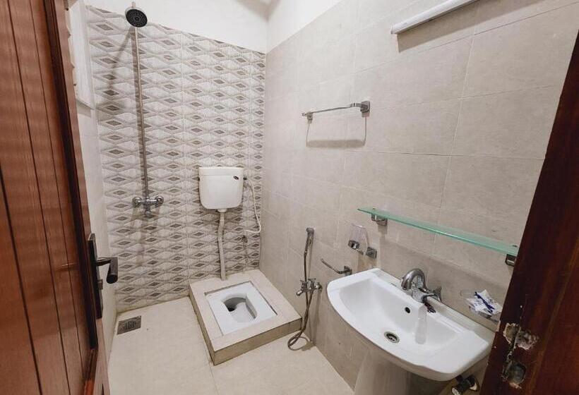 اتاق لوکس, Motorway Majesty Lodges   Near Islamabad International Airport & Motorway