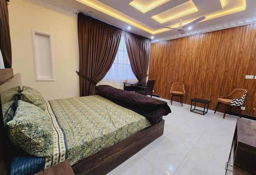 اتاق لوکس, Motorway Majesty Lodges   Near Islamabad International Airport & Motorway