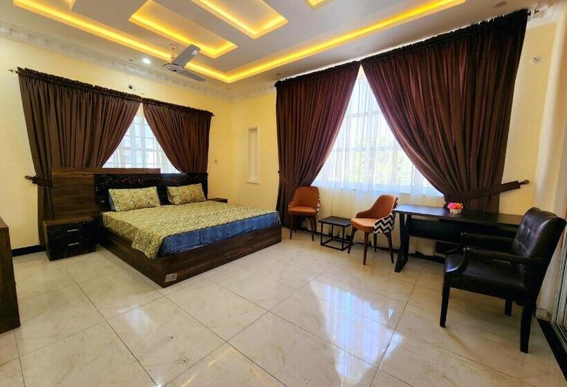 اتاق لوکس, Motorway Majesty Lodges   Near Islamabad International Airport & Motorway