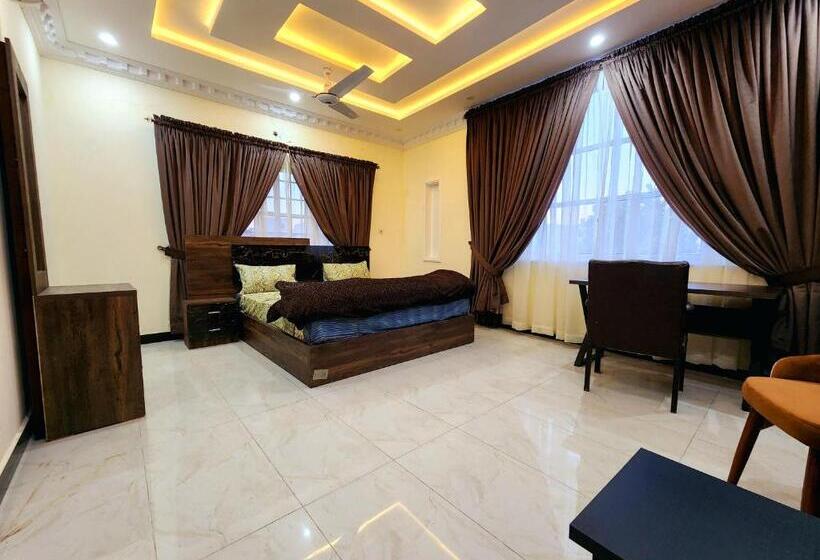 اتاق لوکس, Motorway Majesty Lodges   Near Islamabad International Airport & Motorway
