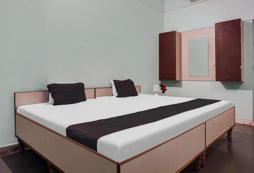 Трехместный Номер Классика, Oyo Sangameshwar Hotel & Lodging