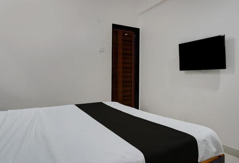 Трехместный Номер Классика, Oyo Om Sai Lodge
