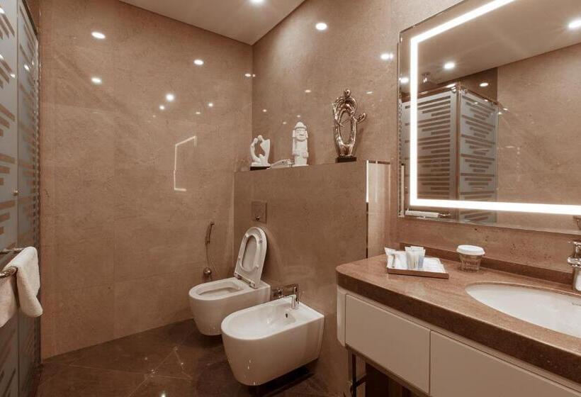جناح جونيور, Movenpick Winter Park Baku