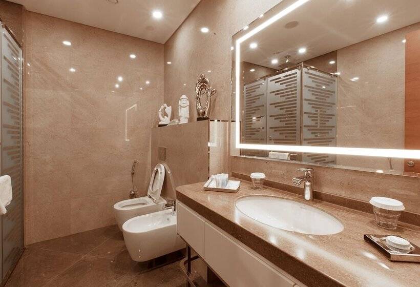 غرفة سوبيريور ثلاثية, Movenpick Winter Park Baku