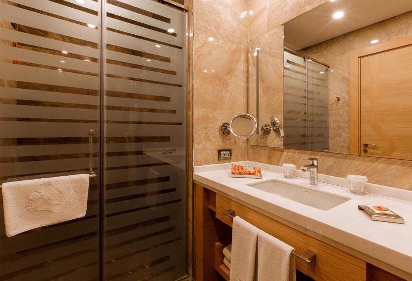 اتاق لوکس خانوادگی, Movenpick Winter Park Baku
