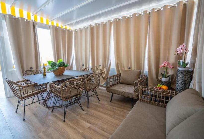 Люкс с Террасой, Orlando 85 Complex   Costa Adeje