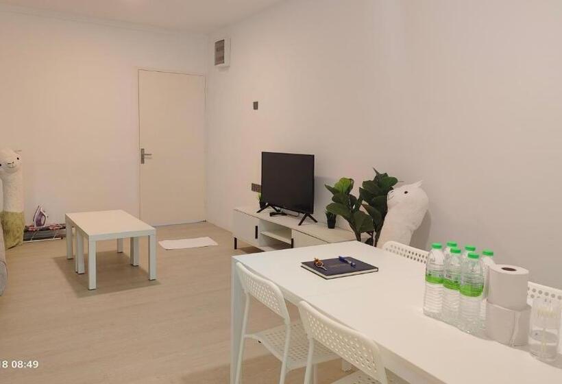 استودیوی استاندارد, Alvilla   Jalan Sultan Ismail