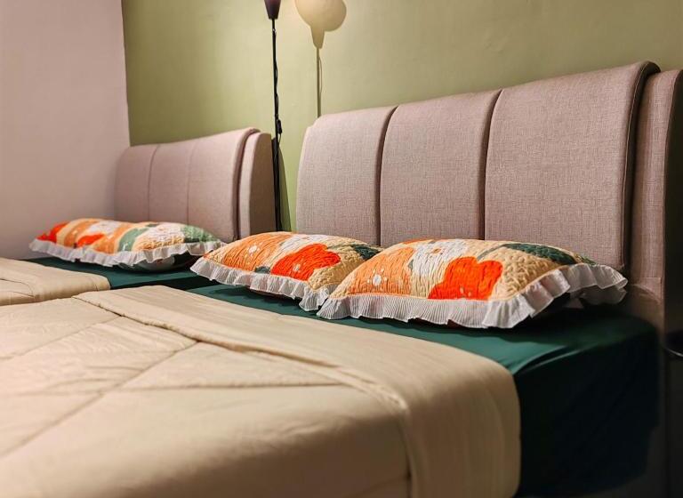 آپارتمان 3 خوابه, D Elegant Suite   Emerald Avenue