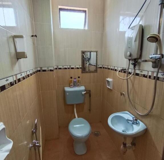 سوییت خانوادگی, Oyo 90868 Oba