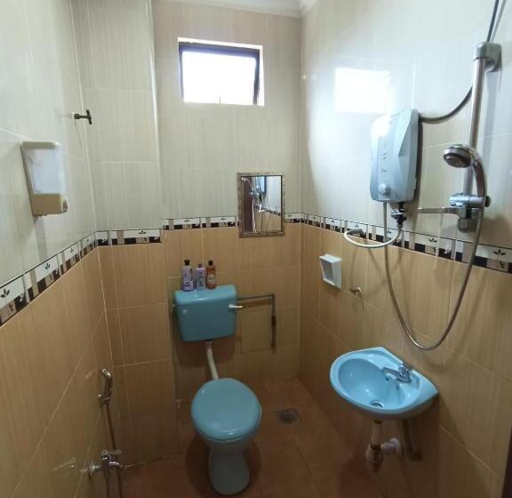 اتاق لوکس سه تخته, Oyo 90868 Oba