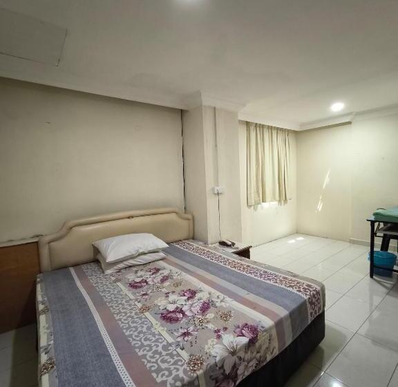 Номер Deluxe Кровать Кинг, Oyo 90895 Hotel Ikia
