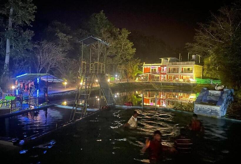 家庭间, Dandeli Kingfisher Lake View Resort