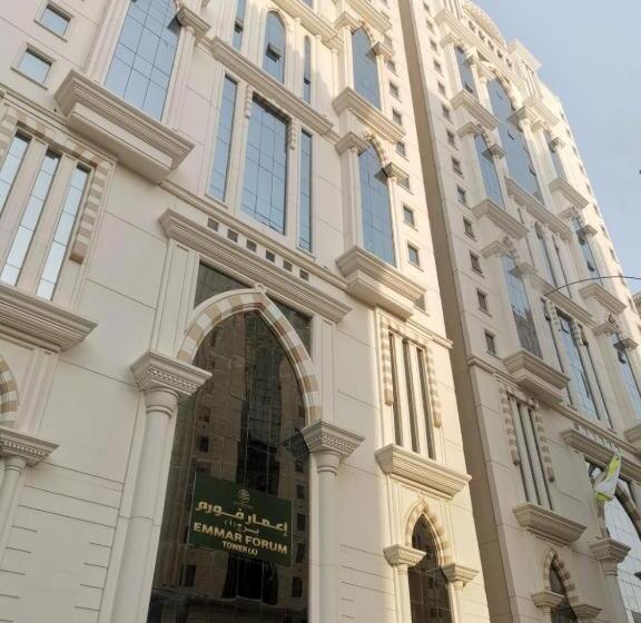 اتاق استاندارد چهار تخته, Emaar Forum