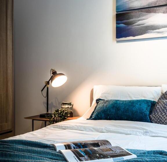 آپارتمان 3 خوابه, H20 Residence Ara Damansara By Airhost