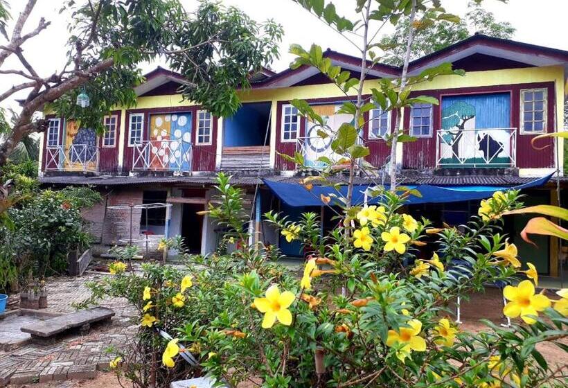 Quarto Estandar Vista Jardim, Fatehah Inn