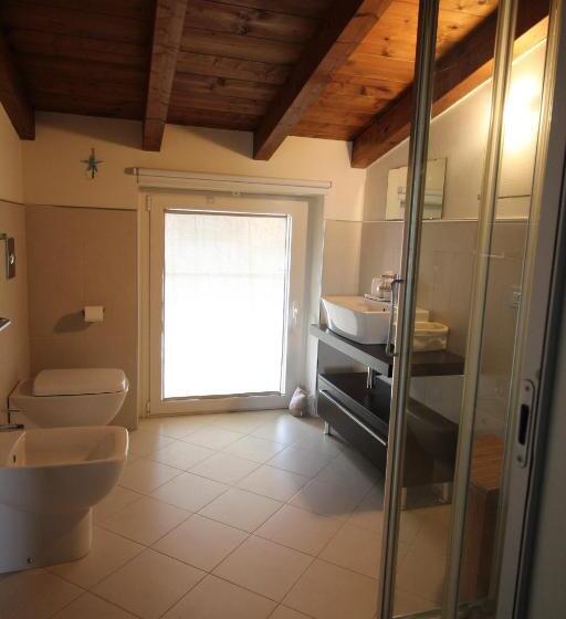 1 Bedroom Apartment Lake View, Villa Paola