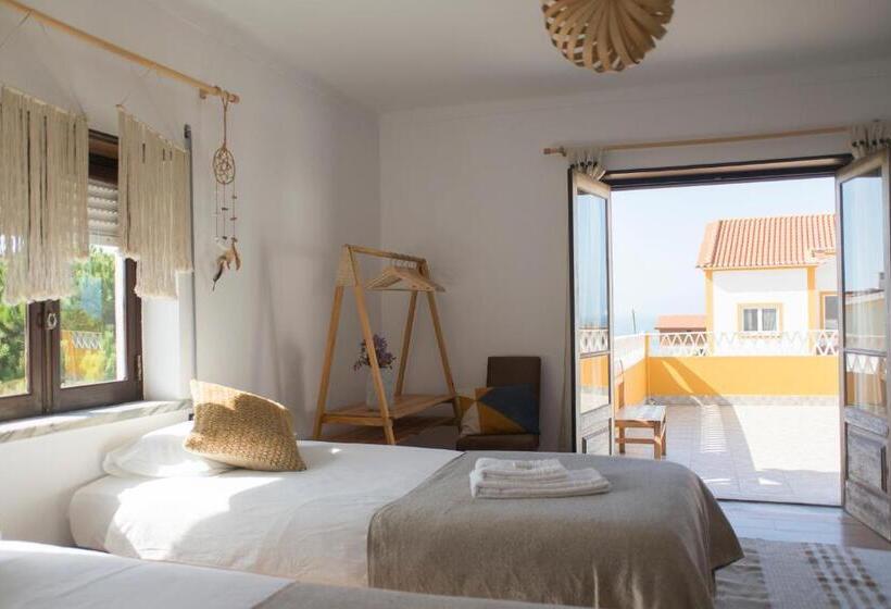 Triple Room Sea View, Ondina Guesthouse