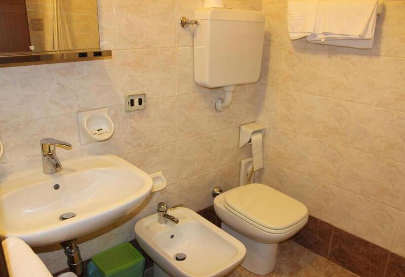 Номер Стандарт Индивидуальный, Albergo Napoleone