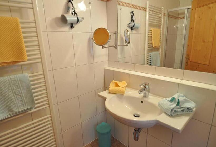 Полулюкс, Hansbauerhof
