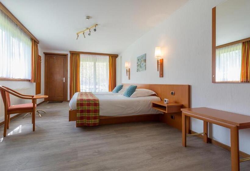 디럭스 룸 킹사이즈 침대, Hostellerie D Inzepré