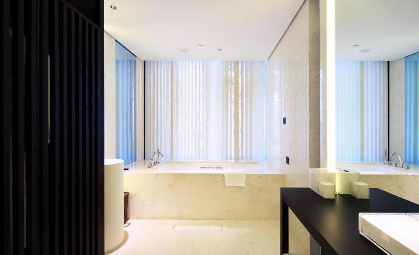 سوییت لوکس, Wuhan Ziyuan