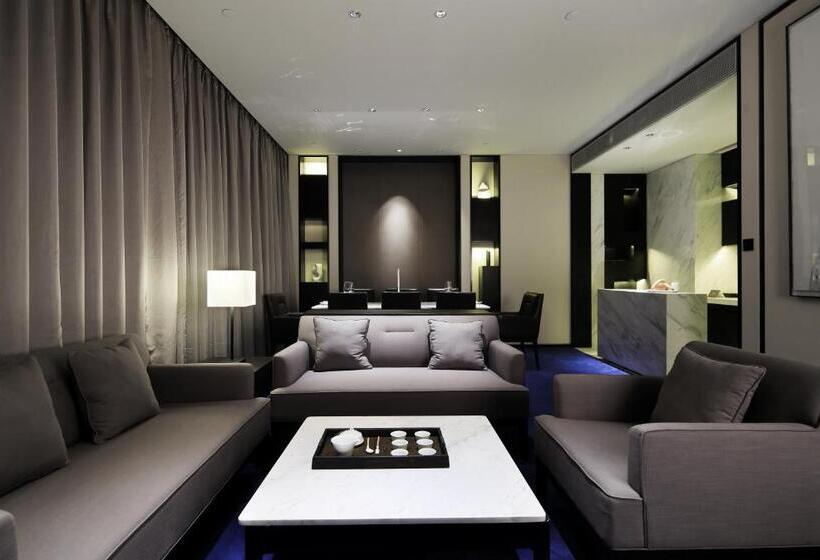 سوئیت پریمیوم, Wuhan Ziyuan