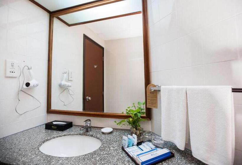 استودیوی لوکس, Rainbow Paradise Beach Resort
