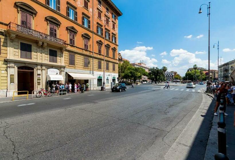 חדר דחוקס עם מיטת קינג, Roma Charming Rooms