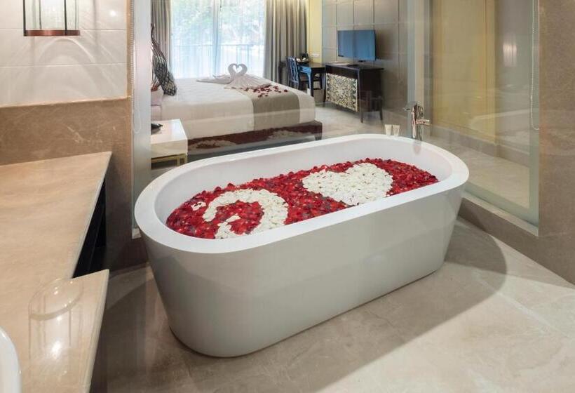 Полулюкс с Балконом, Jambuluwuk Oceano Seminyak