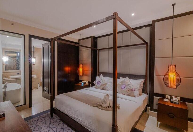 Люкс, Jambuluwuk Oceano Seminyak
