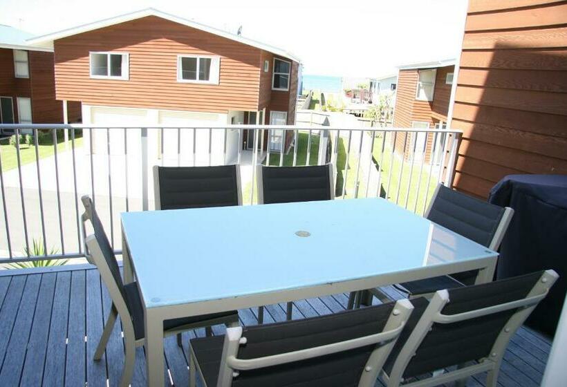 Апартаменты 2 Спальни, Oceans Resort Whitianga