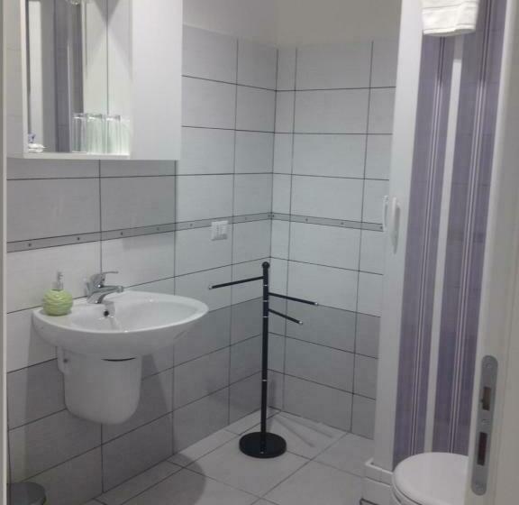 اتاق استاندارد چهار تخته, Residence Palomba