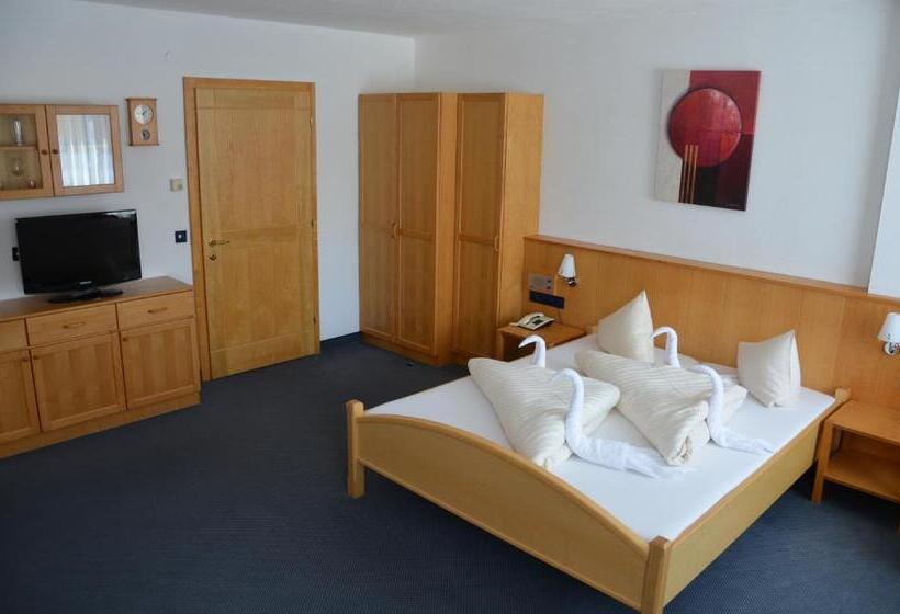 Полулюкс, Almhotel Kärnten