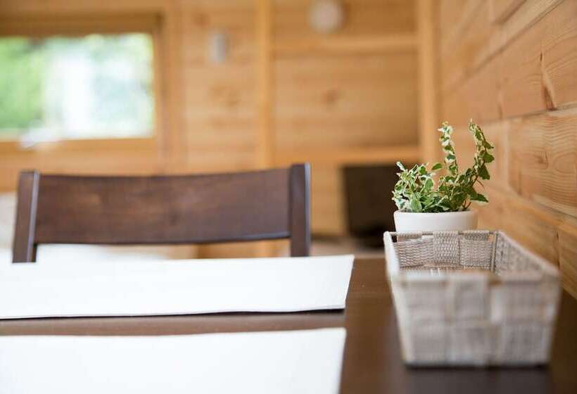 اتاق استاندارد, Brick House Furano