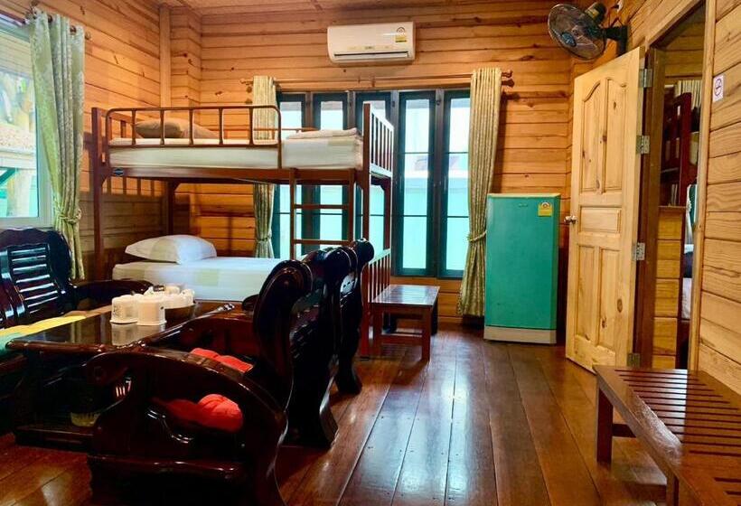 Семейное Бунгало, Baan Soontree Resort
