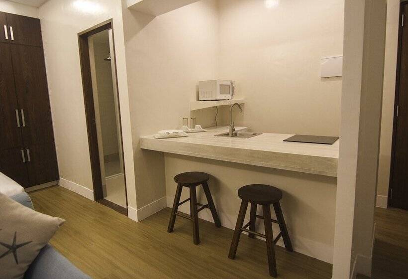 패밀리 스위트, The Reef Hotel And Residences